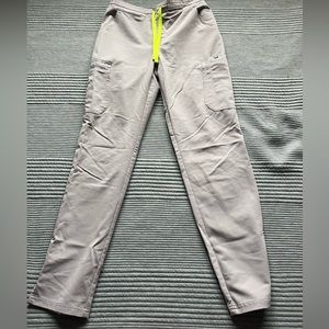 Women’s Figs Yola skinny scrub pants - S/Slate